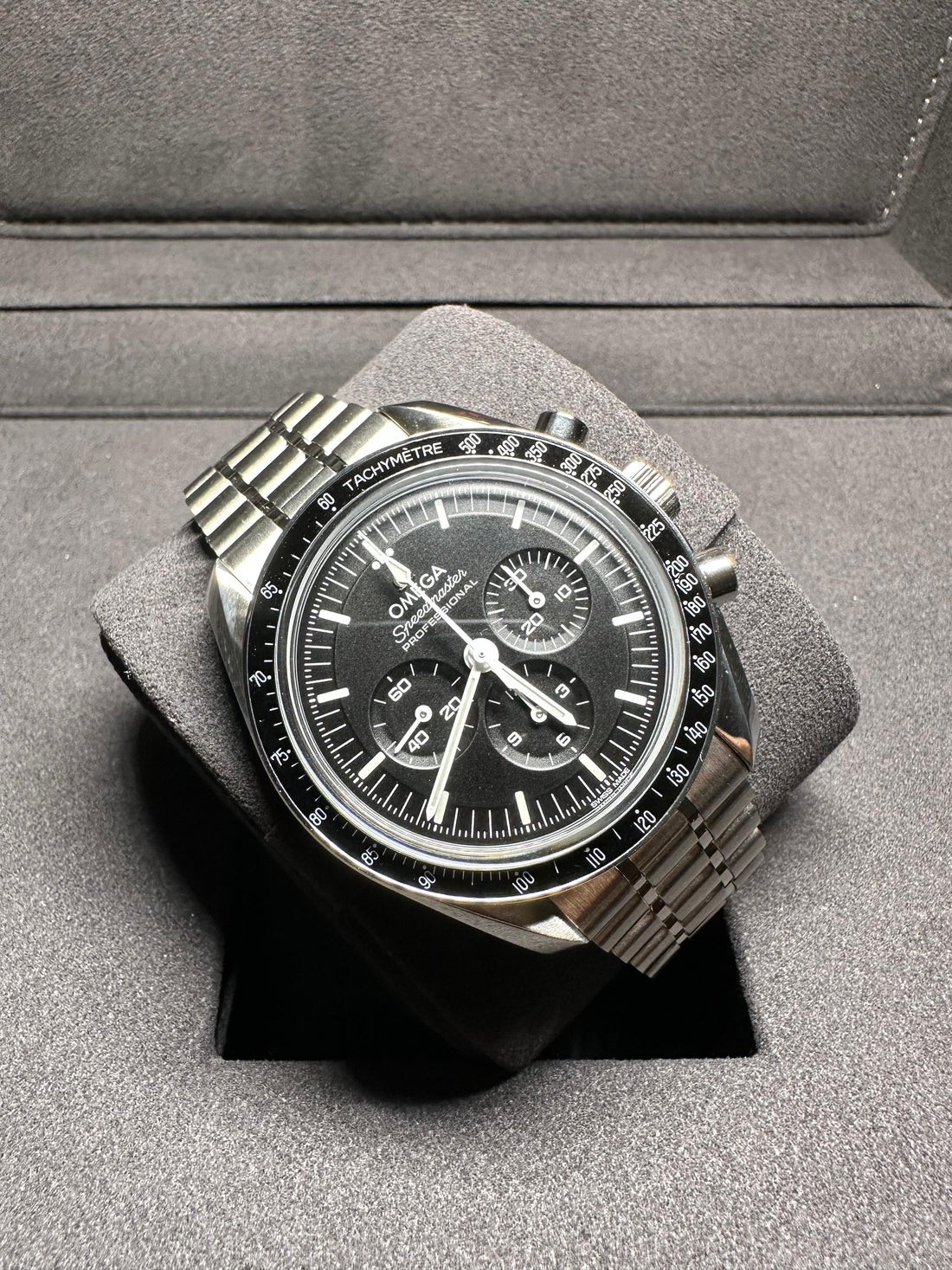 Omega Speedmaster Moonwatch Sapphire 42mm 2024